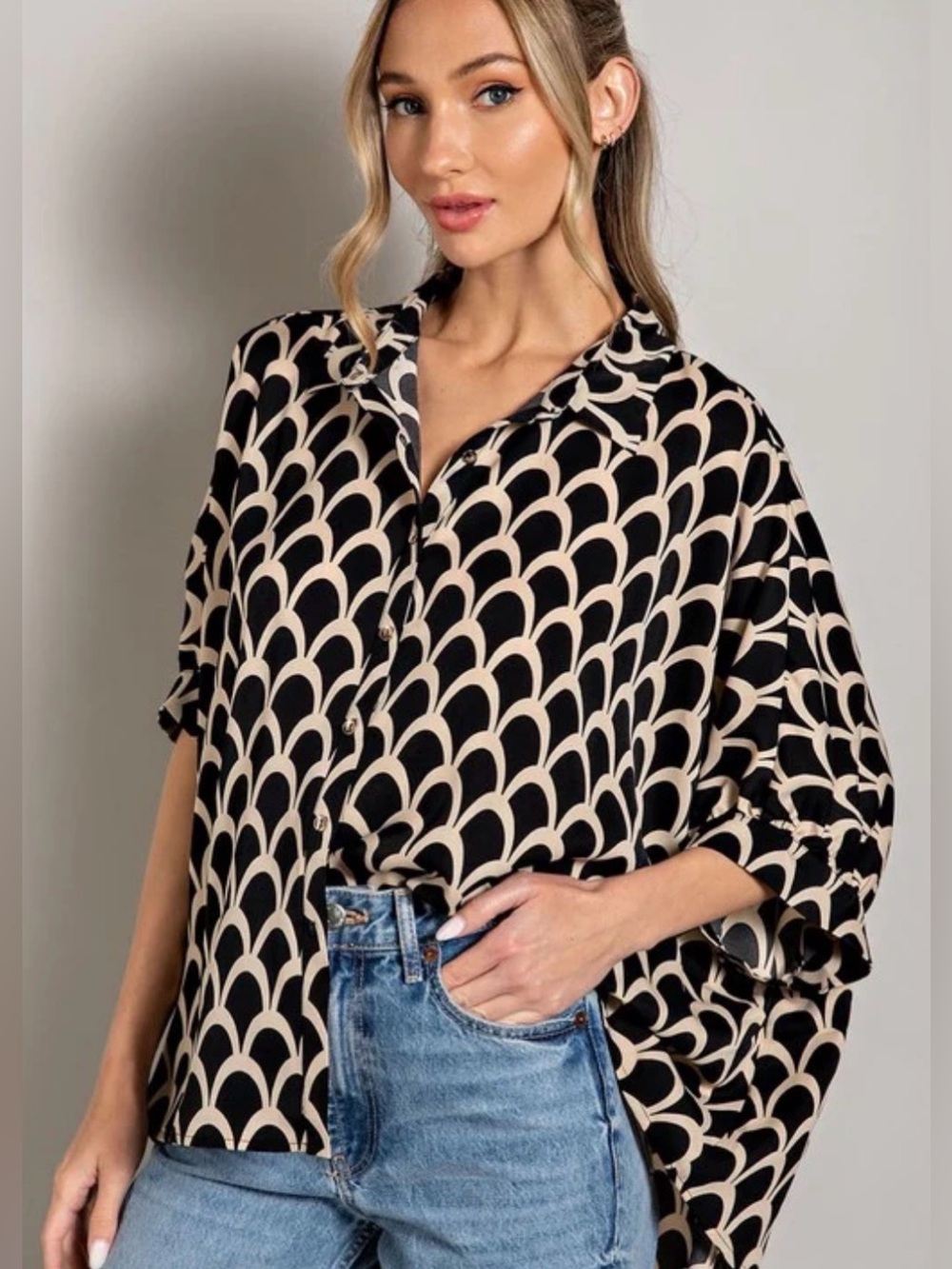 ee:some Black & Cream Scallop Print Button-Front Boutique Blouse